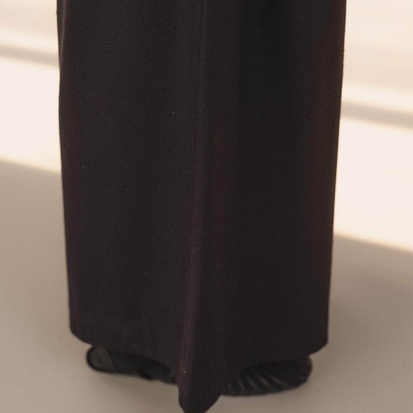 Avi Pants in Black