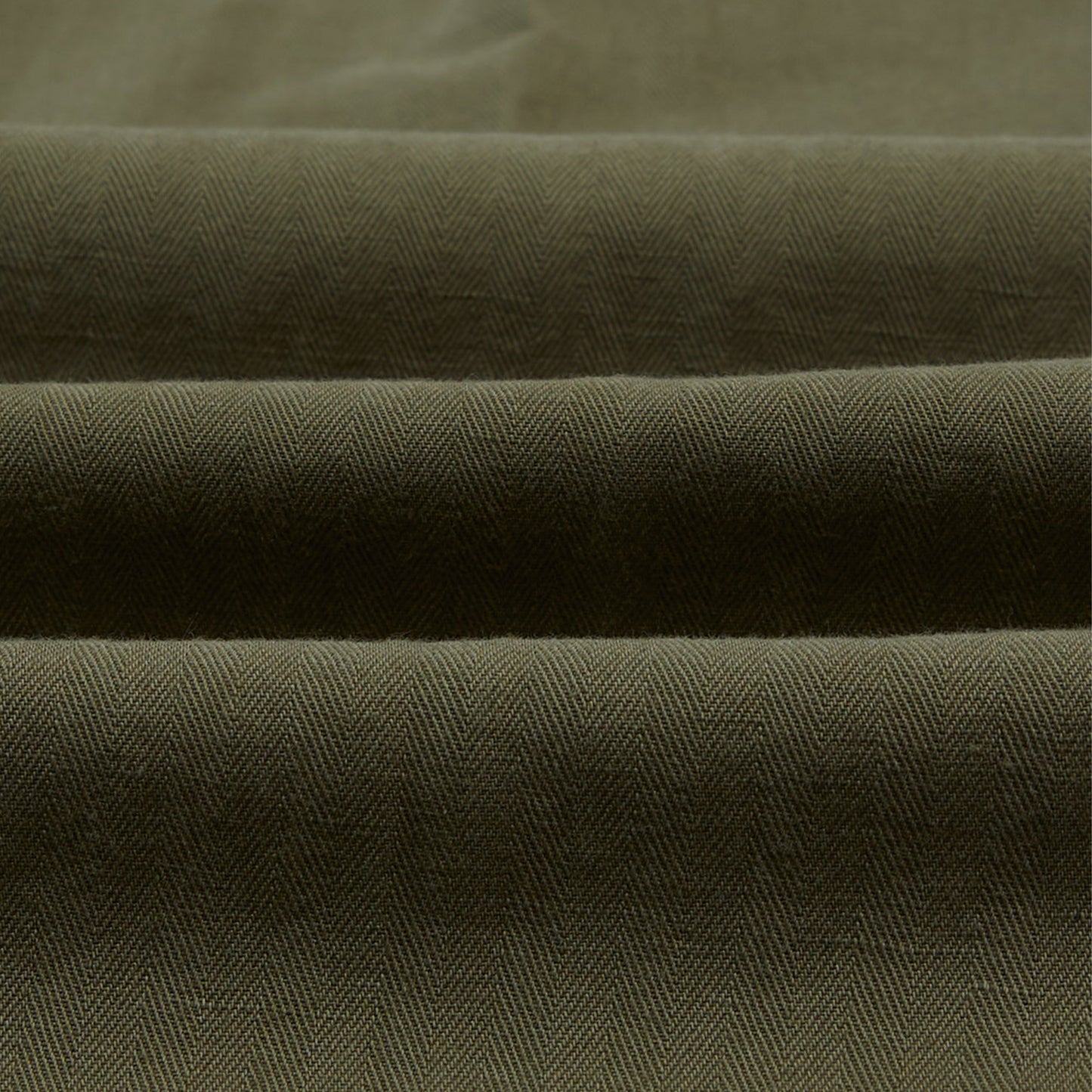 Cotton-Linen Herringbone Fatigue Trouser in Olive
