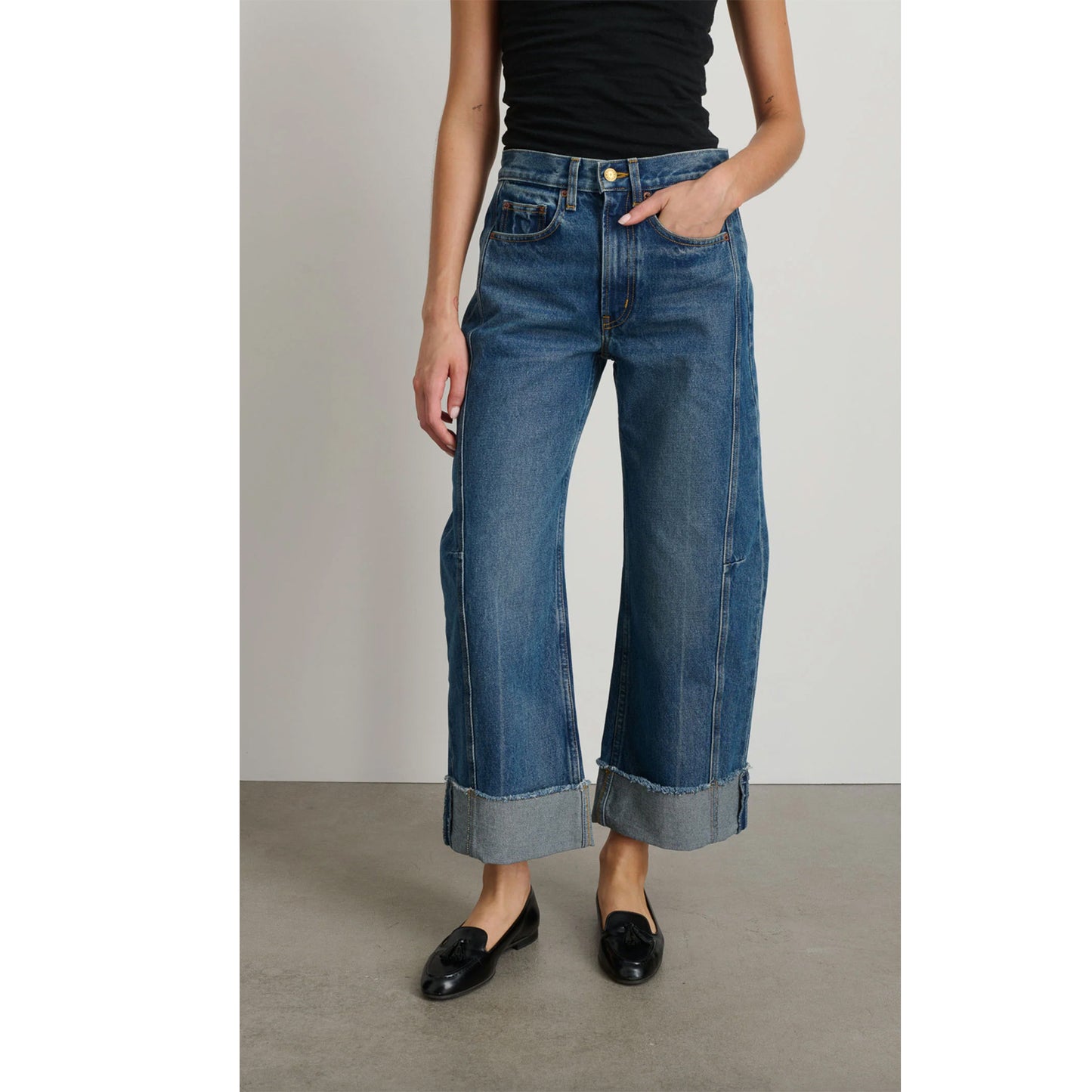 Cuffed Lasso Jean in Vista Blue