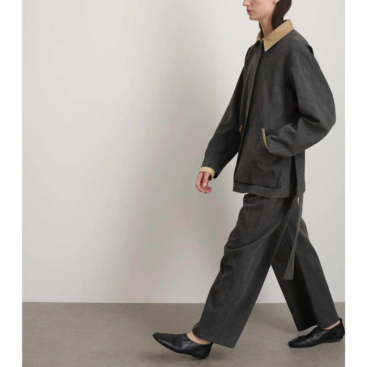 Workwear Jacket in Washed Black