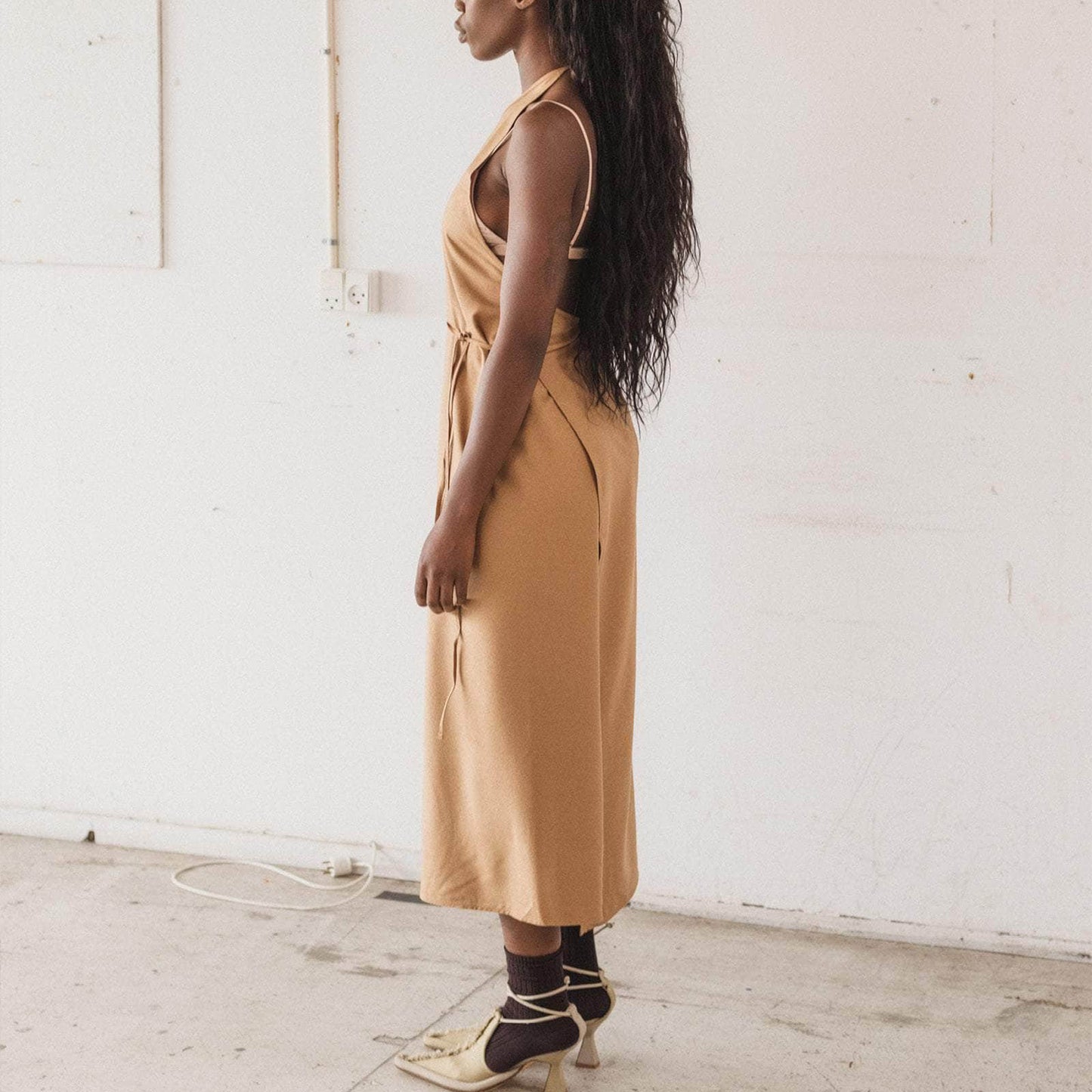 Apron Dress in Bath Brown