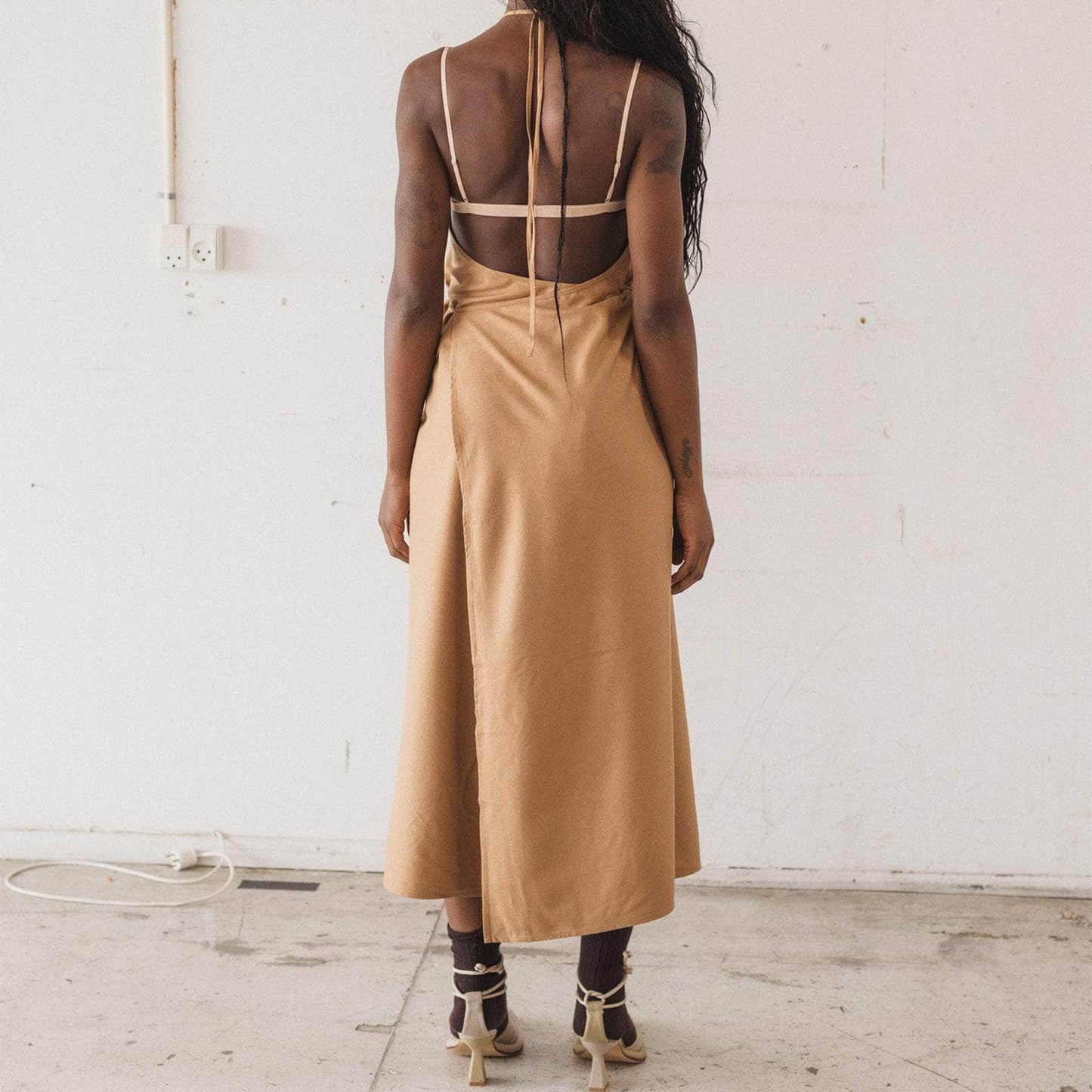 Apron Dress in Bath Brown