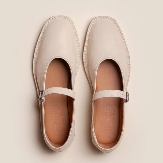 Brava Supple Shiny Mary Jane Flat in Cream