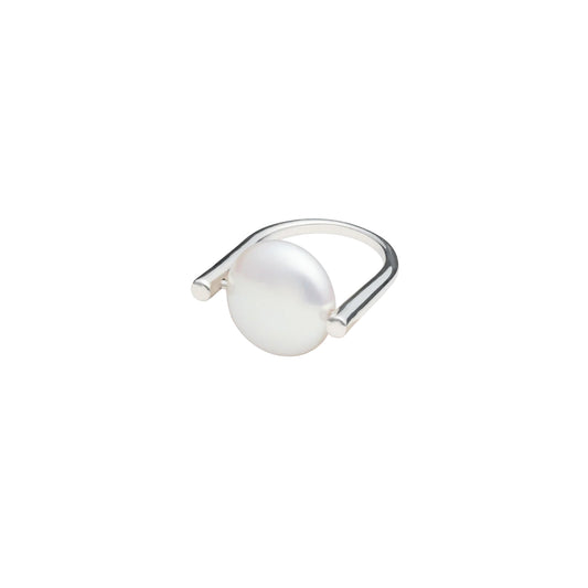Large Pearl Turning Ring in Silver