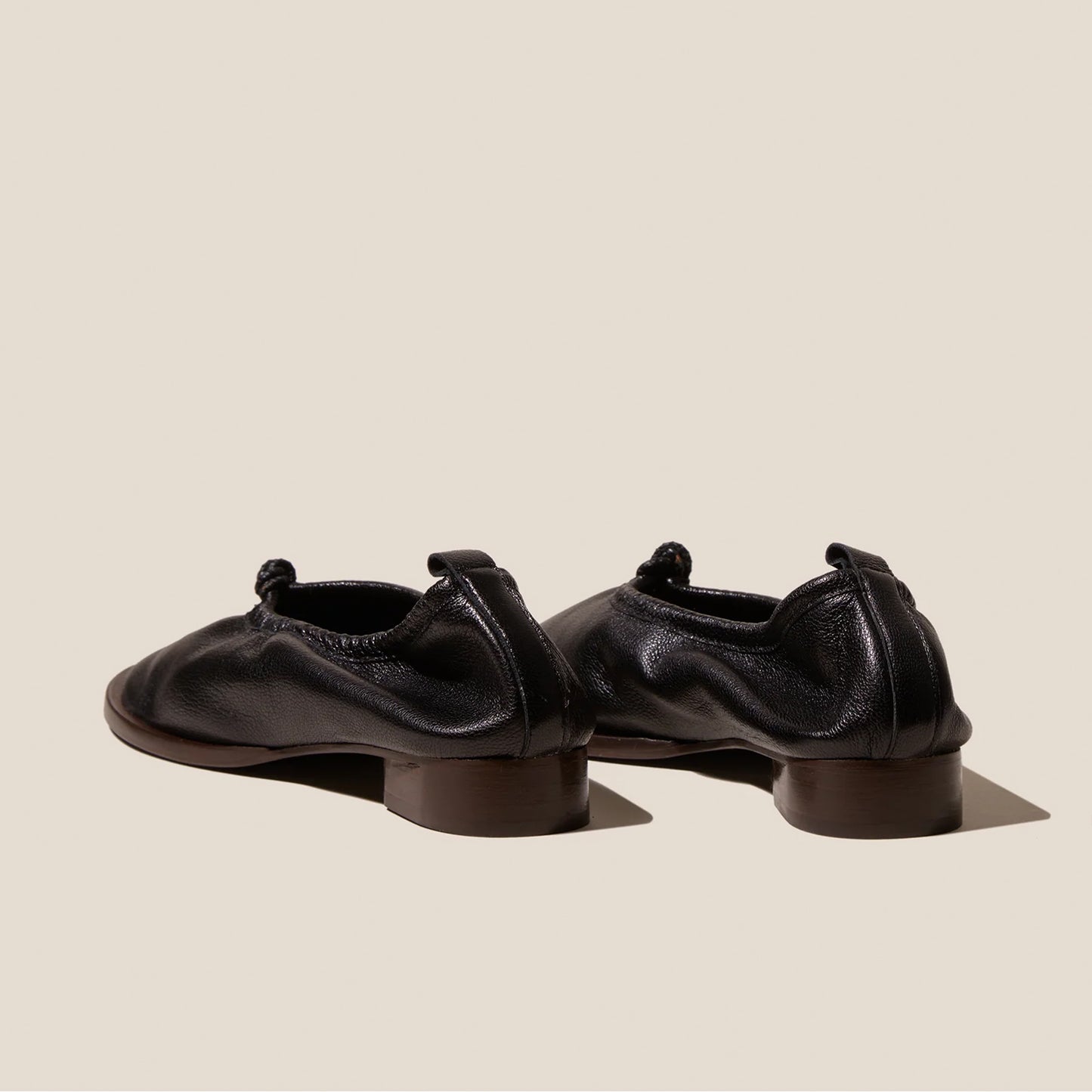 Puntera Mid Heel in Black