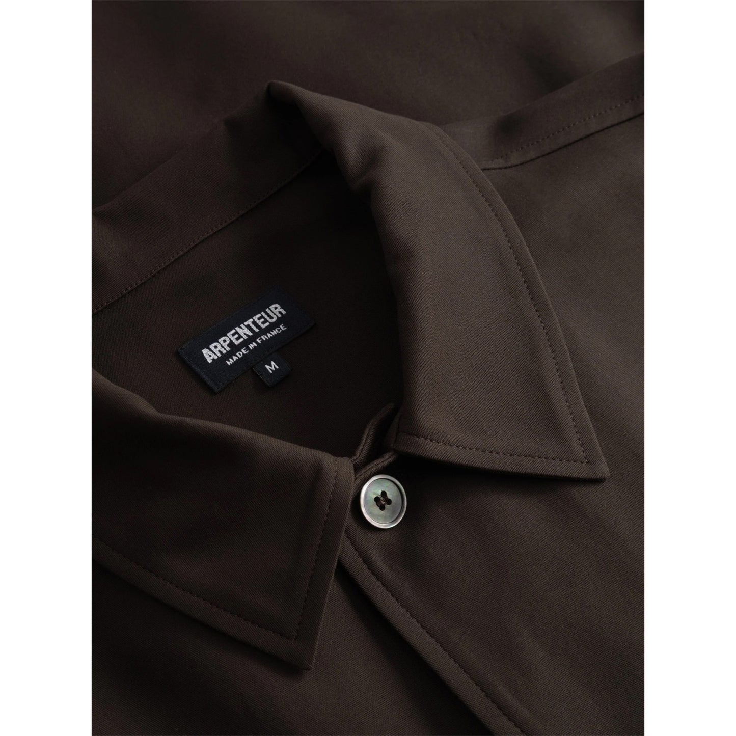 Repos J in Brown