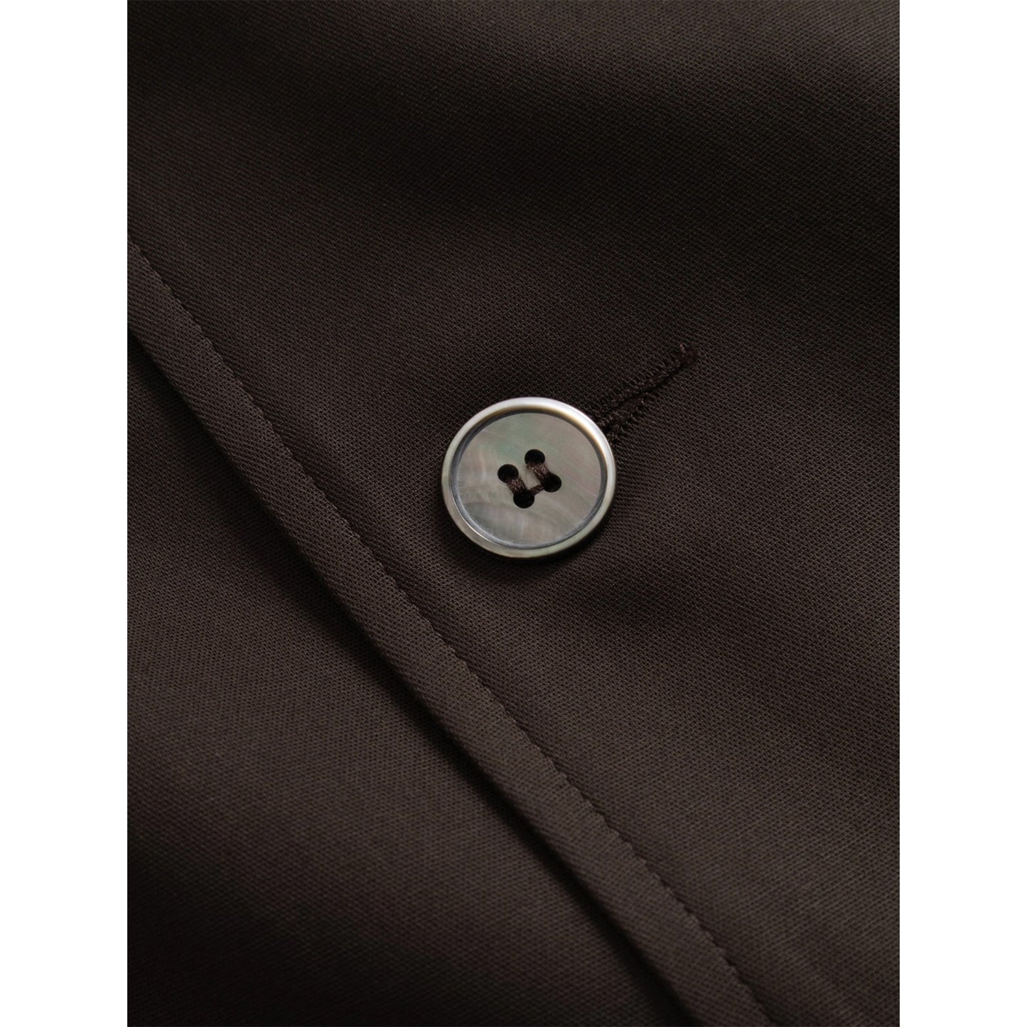 Repos J in Brown