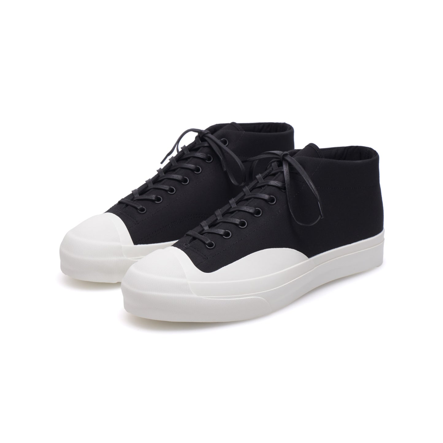 Sidewalk Shoe in Black