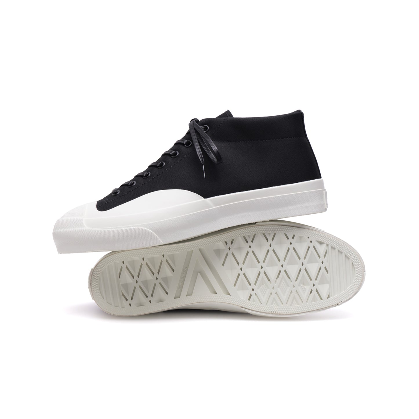 Sidewalk Shoe in Black