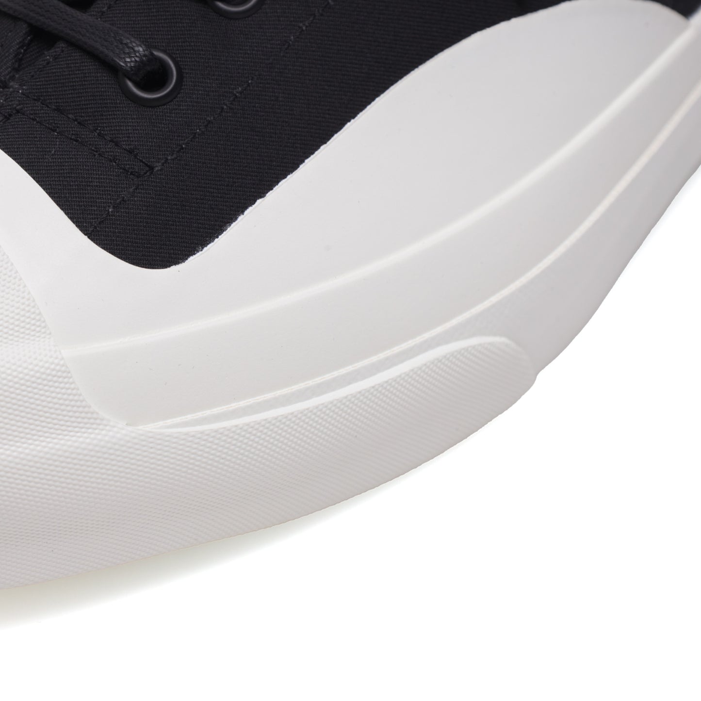 Sidewalk Shoe in Black