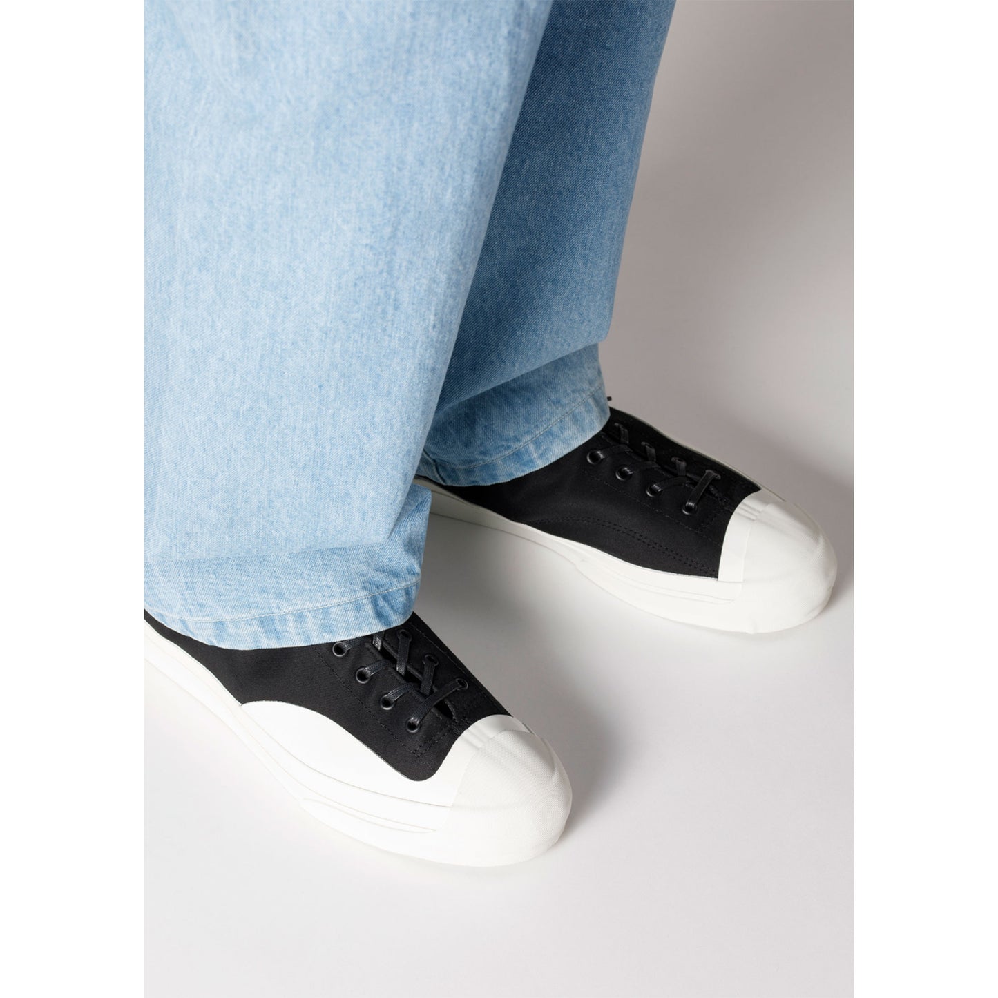 Sidewalk Shoe in Black