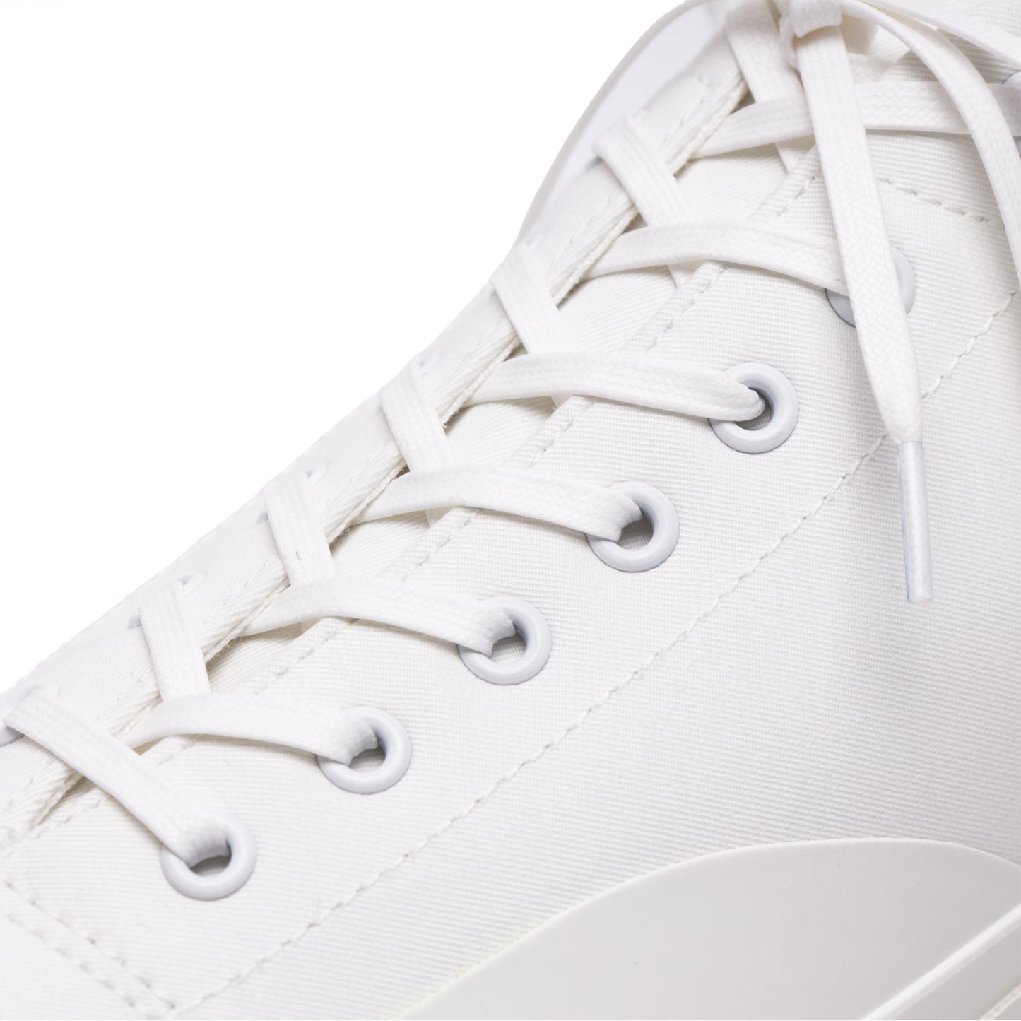Sidewalk Shoe in White