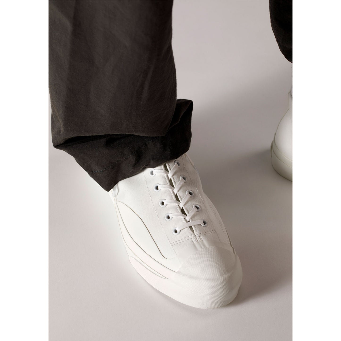 Sidewalk Shoe in White