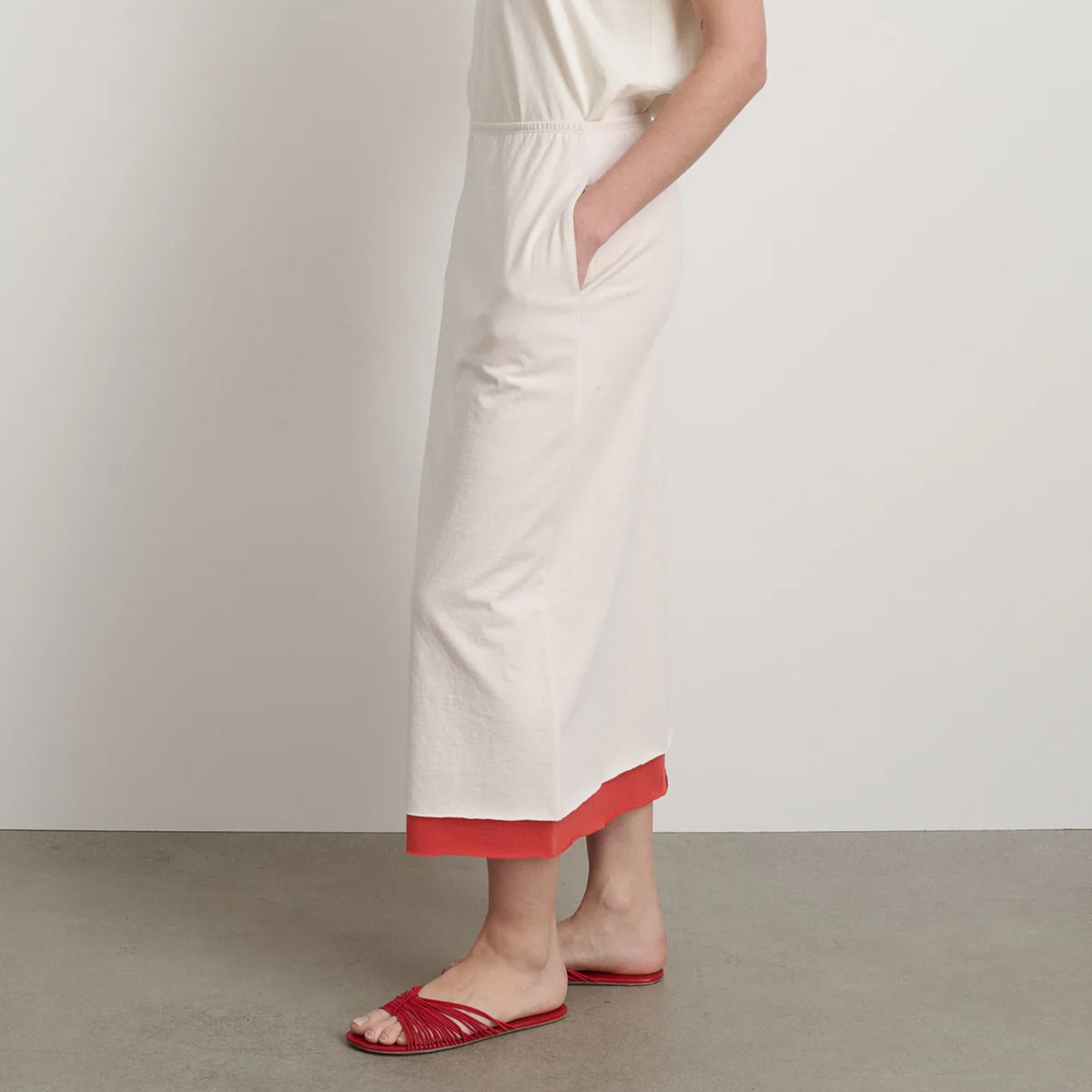 Slip Skirt in Oyster/Geranium