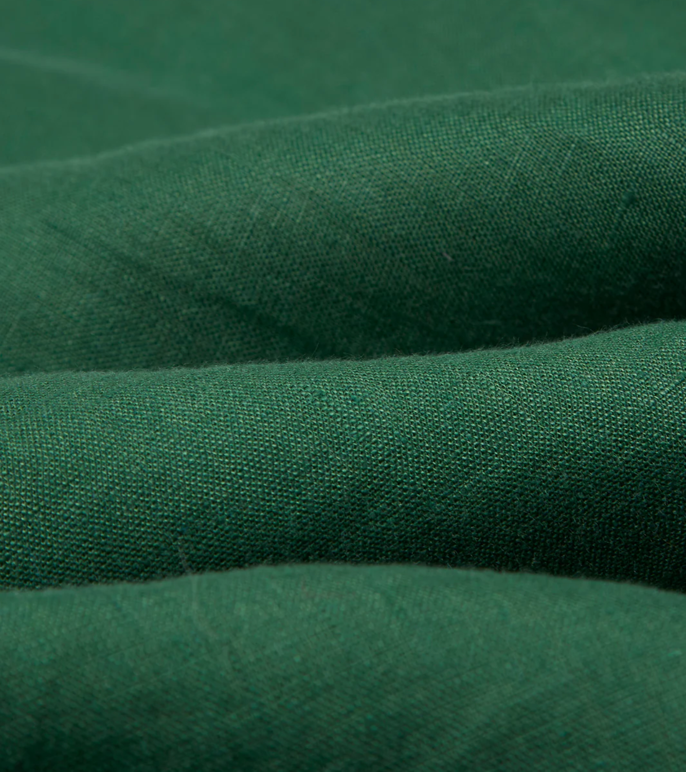 The Linen Summer Shirt in Forest Green
