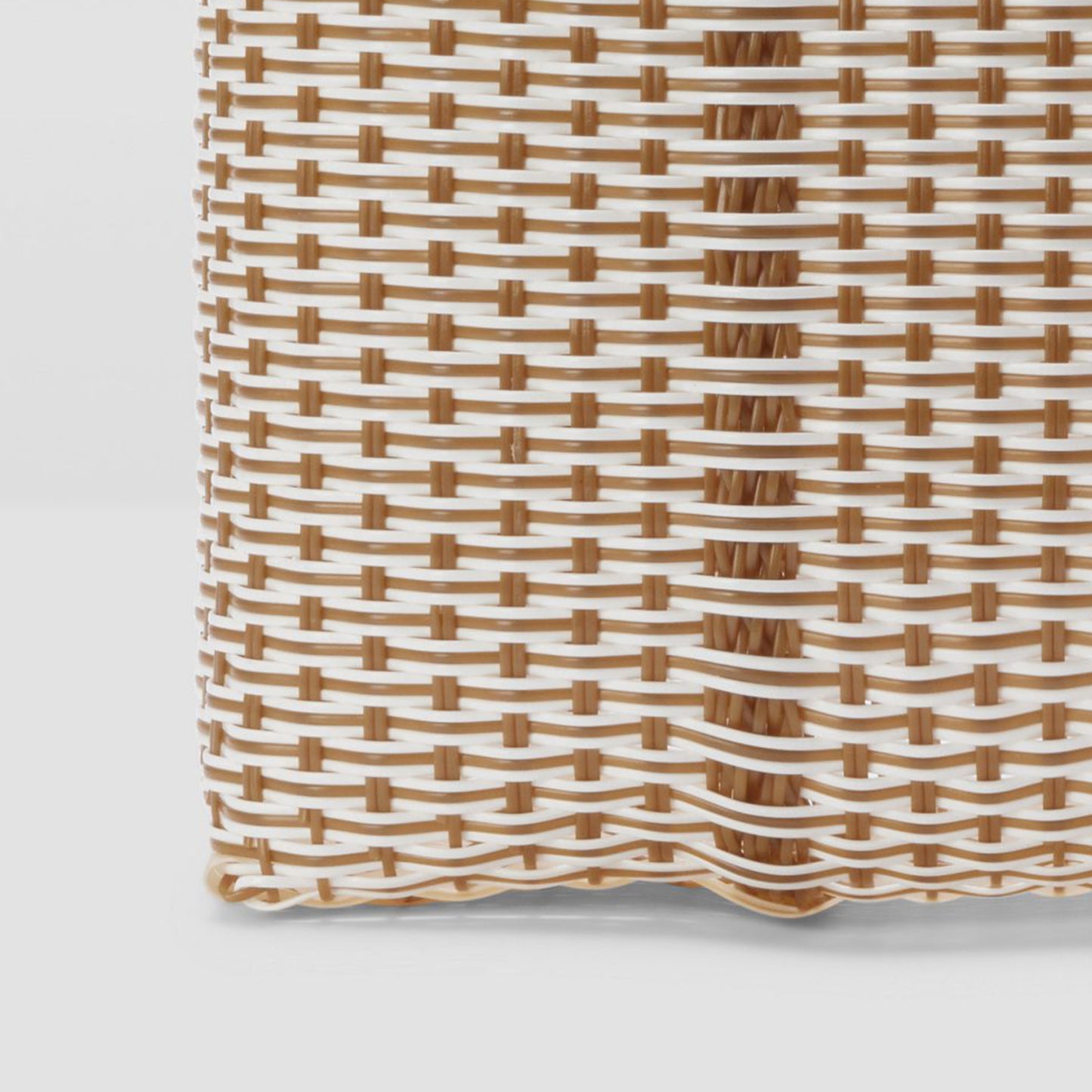 Trama Bicolor Large in Tobacco + White