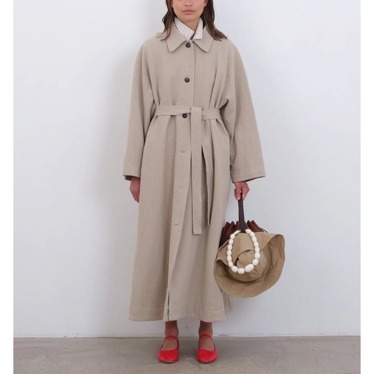 Japanese Flax Cotton Gabardine Wickham Trench in Oatmeal